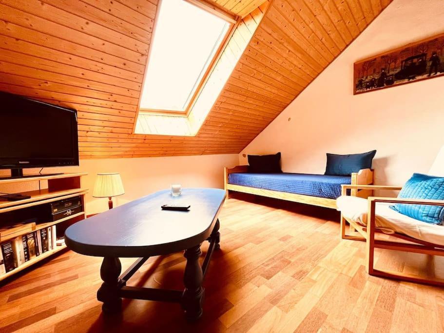 Charmant Appartement De Vacances Alta Ripa Hauterive  Exterior foto